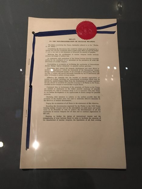 1970 – Ikke-spredningsavtalen (NPT) trer i kraft